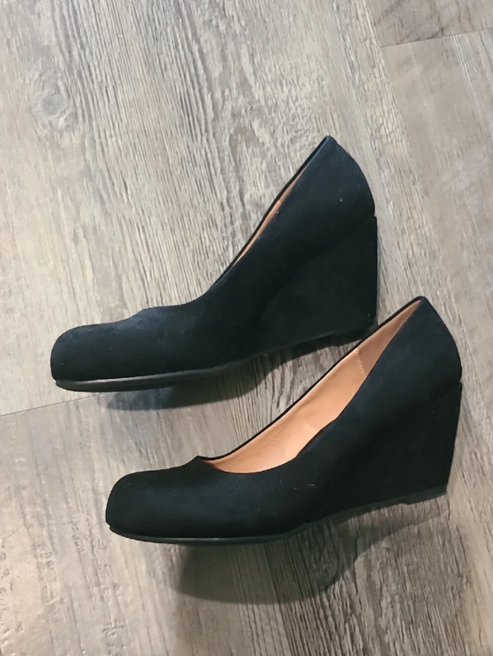 CL by Chinese Laundry sleek black